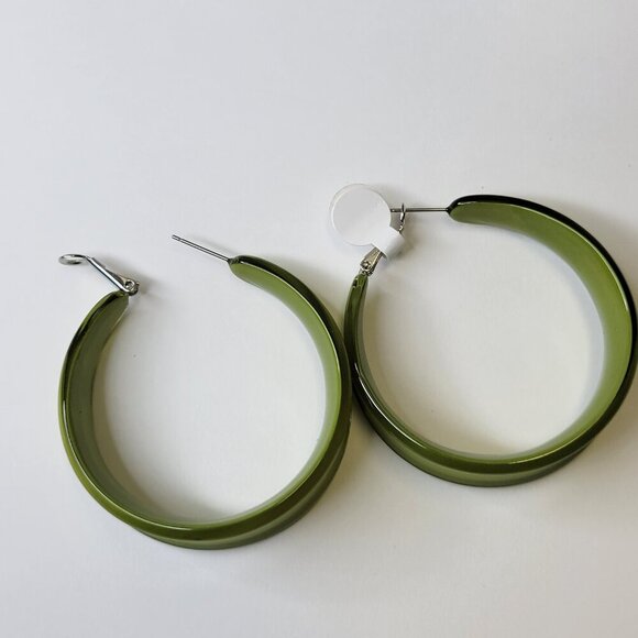 Bright Green Bakelite Chunky Hoop Earrings - Picture 5 of 5